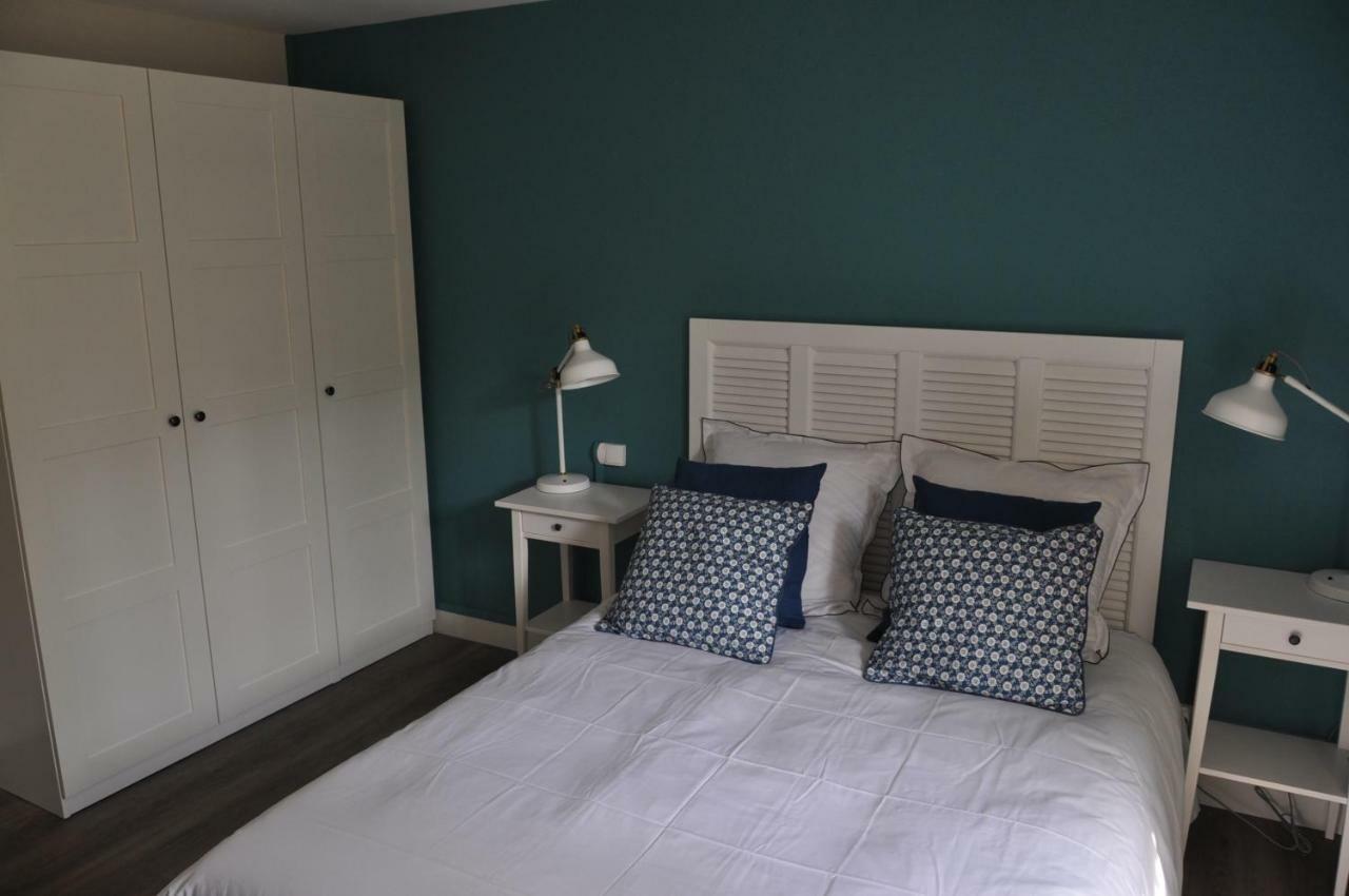 Au Rez De Jardin Hotel Cholet Bagian luar foto