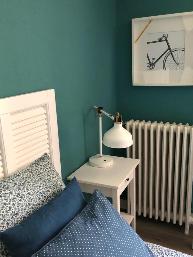 Au Rez De Jardin Hotel Cholet Bagian luar foto